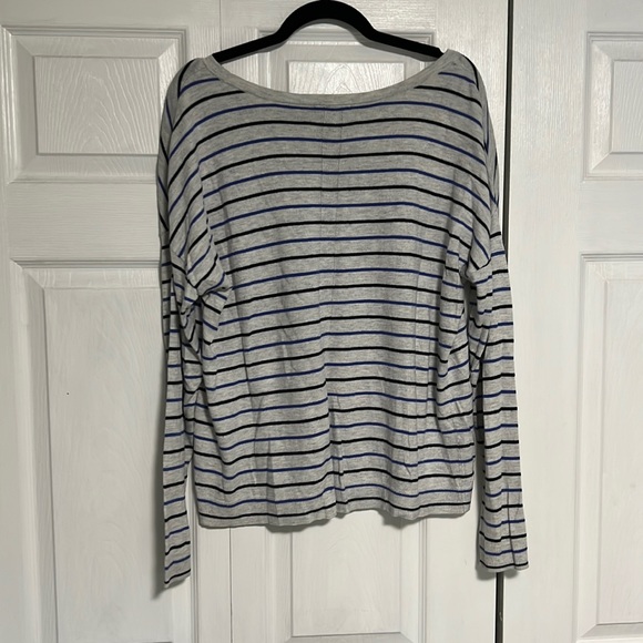 Split Back Striped Sweater - XL - Picture 2 of 3